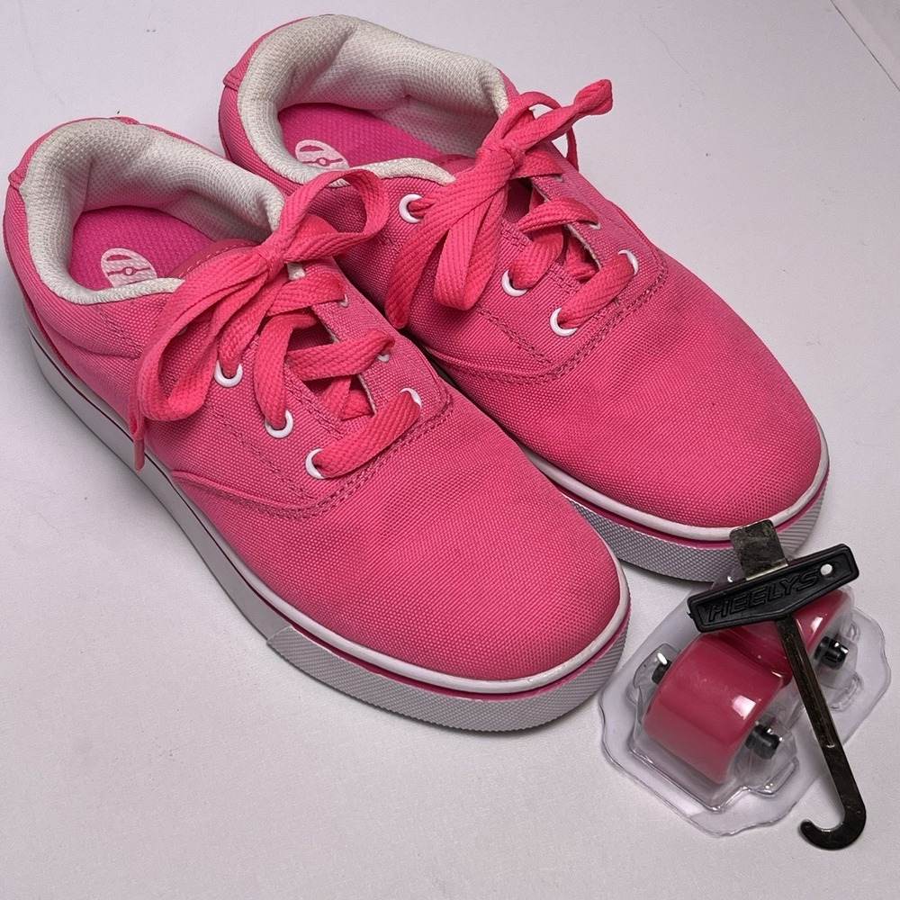 Heelys Youth 5 Women's 6 Launch Hot Neon Pink Skate Shoes Lace Up Wheels